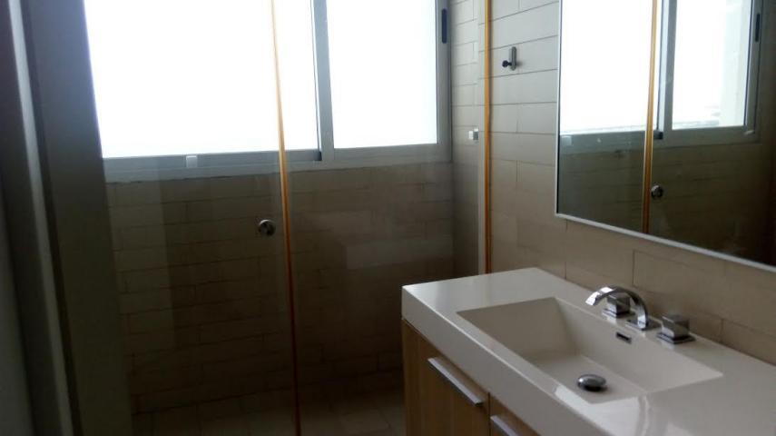 Alquilo apartamento en coco del mar flex 17-3232 sz