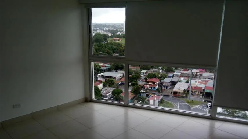 Alquilo apartamento en coco del mar flex 17-3232 sz — 3