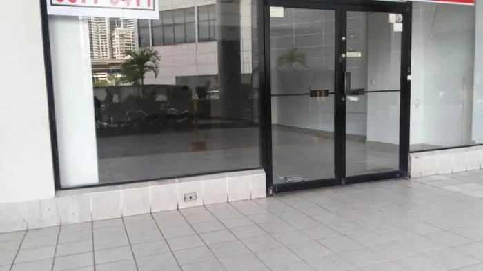 Funcional local en alquiler en avenida balboa, 280m2,  — 5