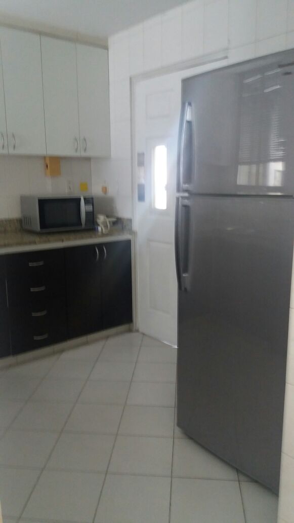 Acogedor apartamento en renta con vista al mar