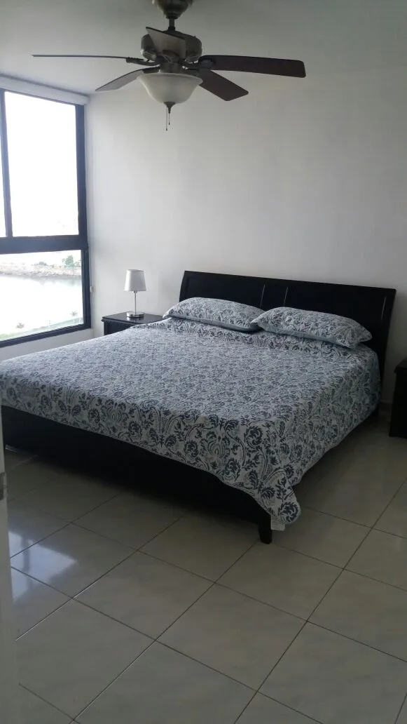 Acogedor apartamento en renta con vista al mar — 5