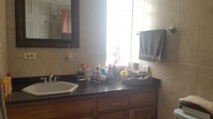 Cozy apartment for sale in ph la gaviota at avenida balboa, 