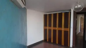 Comodo apartamento en venta en ph rocamar en avenida balboa,  — 2