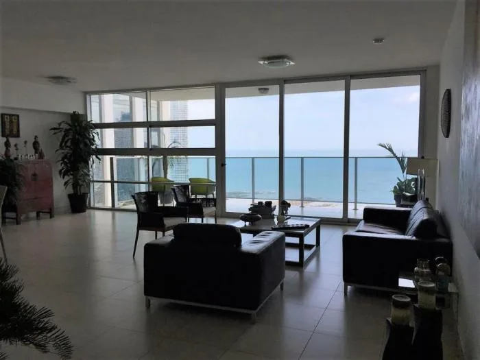 Bello apartamento en venta en ph waters on the bay en avenida balboa,  — 4