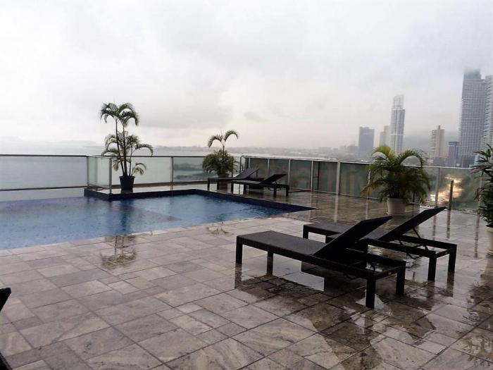 Beautiful apartment for sale in ph waters on the bay in avenida balboa, 
