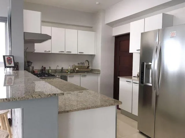 En venta, hermoso apartamento en la avenida balboa. — 4