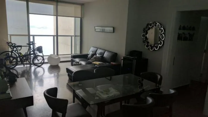 Hermoso apartamento en alquiler en la avenida balboa. — 2