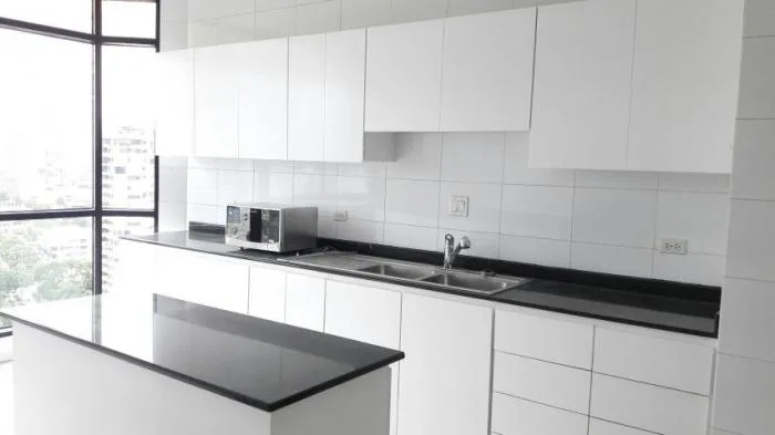  excelente apartamento en avenida balboa — 4
