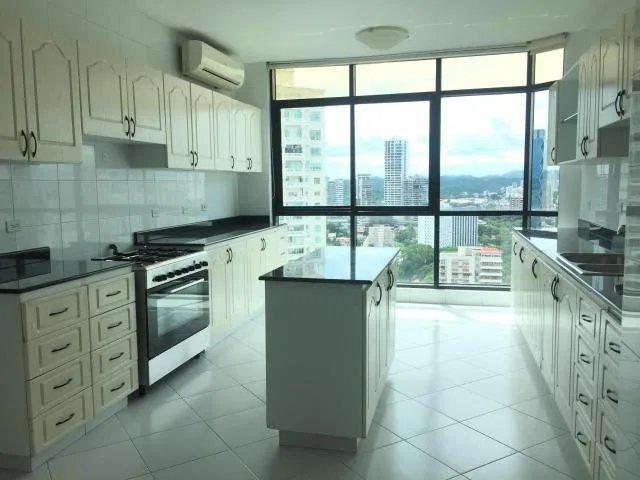 En alquiler lujoso apartamento en la avenida balboa.  — 3