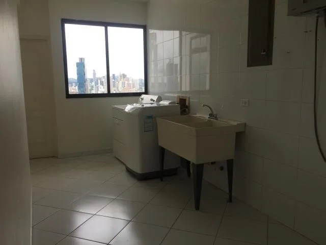 En venta lujoso apartamento en la avenida balboa.  — 2