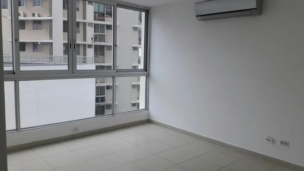  amplio apartamento en alquiler en avenida balboa  — 5