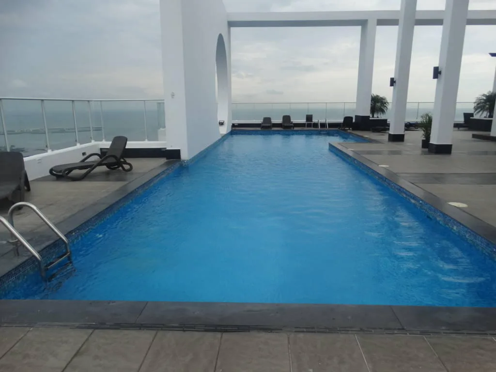Alquilo apartamento en avenida balboa flex#17-3404 sz — 3
