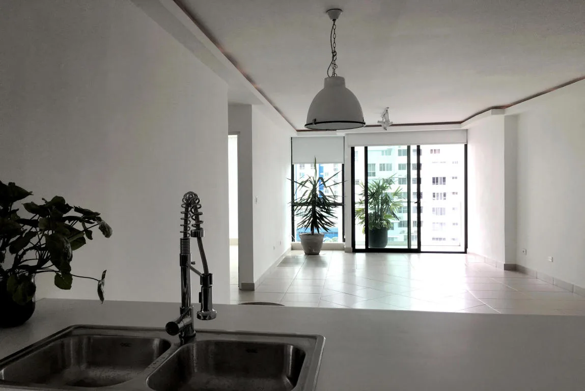 Se vende hermoso apartamento en av balboa #17-4276 lf — 3