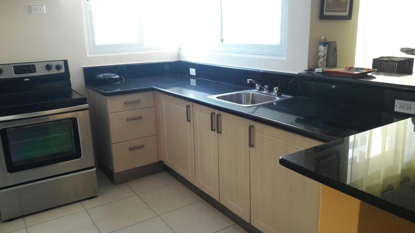 17-4444. alquiler de apartamento frente al mar, avenida balboa. mh