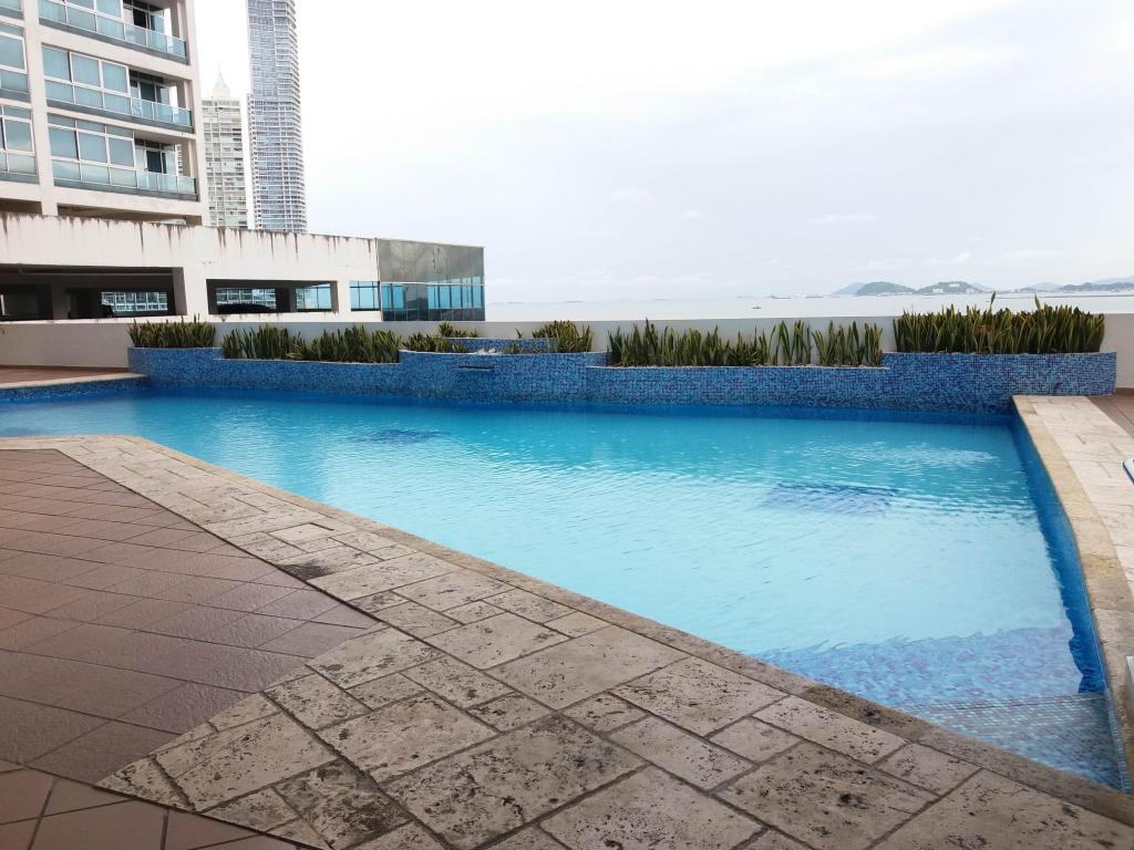 Se alquila precioso apartamento en av balboa  #17-4491 lf