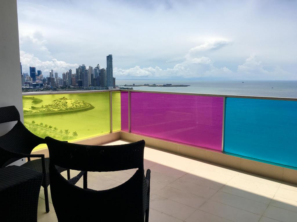 Se alquila hermoso apartamento en la av balboa #17-4526 lf