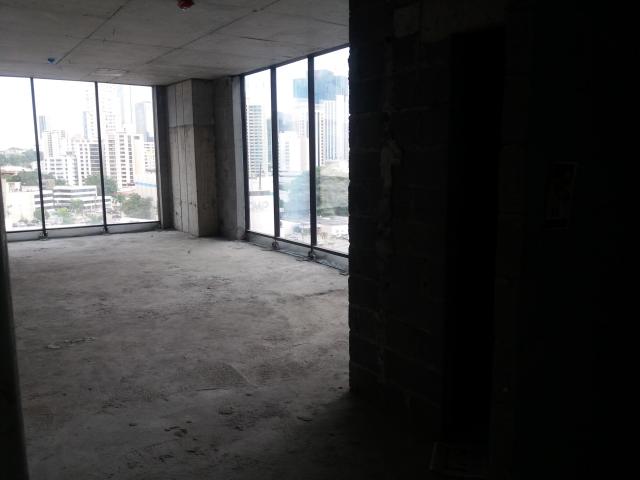  exclusive office for rent located at avenida balboa
