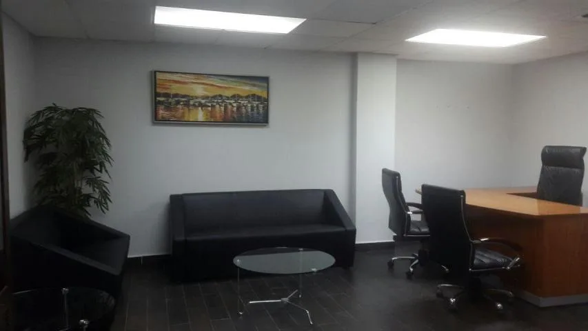  excelente oficina en alquiler en excelente zona avenida balboa  — 5