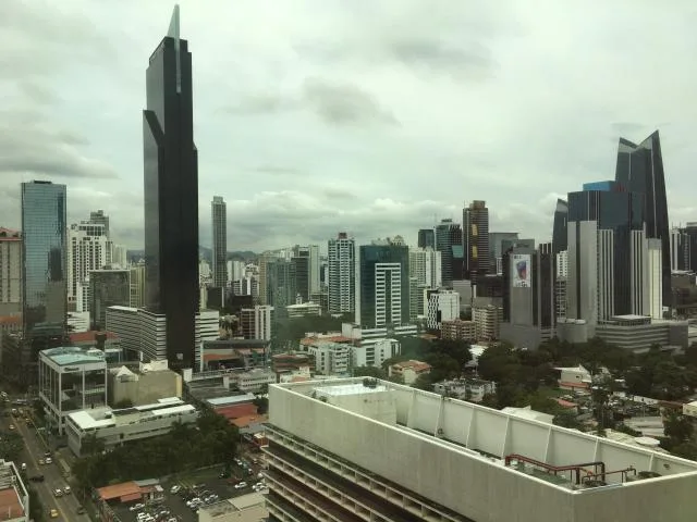  alquilo oficina lista para ocupar en avenida balboa  — 2