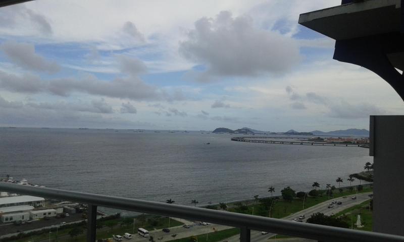 16-2529. bellisimo apartamento en venta  en avenida balboa. mh