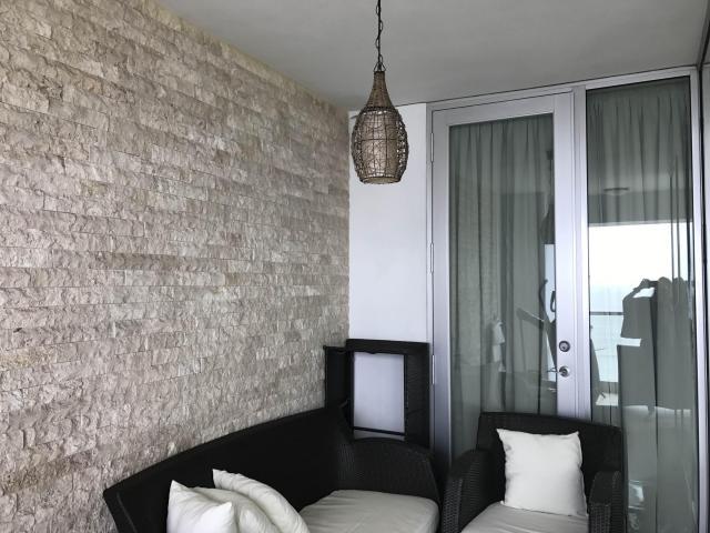 17-3961. en venta bello apartamento en av. balboa. mh