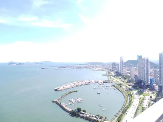 14-1170. se vende apartamento en el exclusivo yoo panama. mh — 3