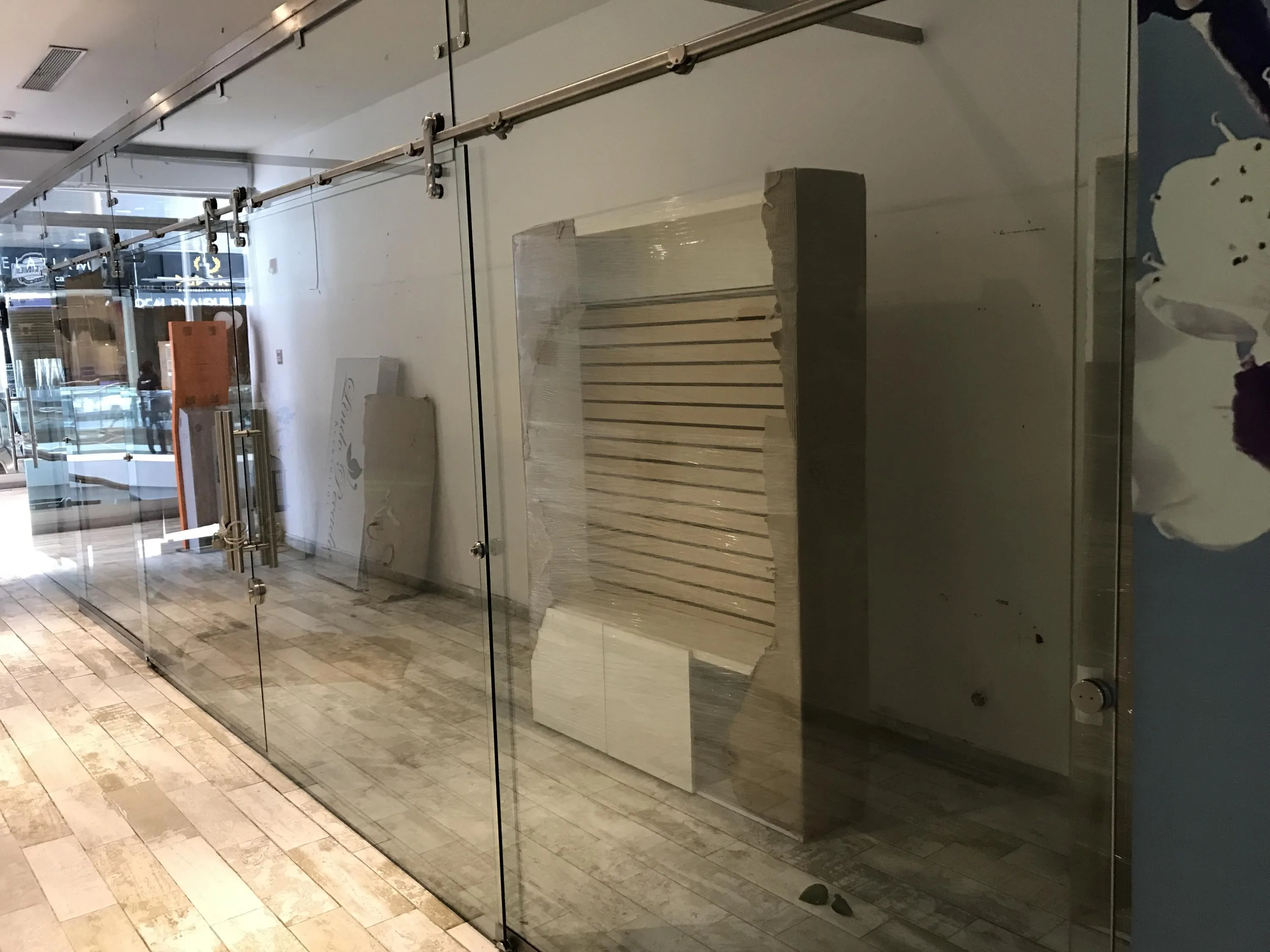 Alquilo local comercial en avenida balboa cod. flex: 17-5074 llf — 5