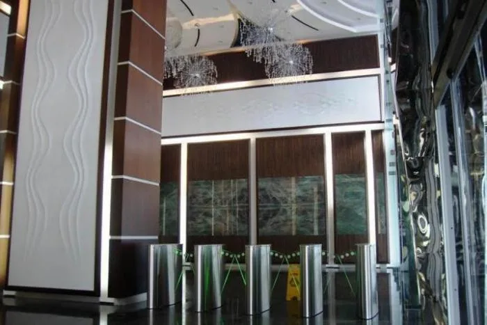 Se alquila oficina en avenida balboa 17-2596 cs# — 3