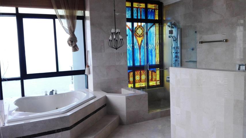 Se vende lujoso apartamento en avenida balboa #17-5241 lf