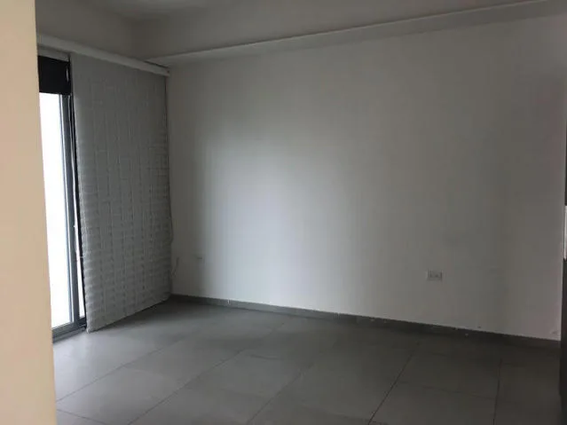   apartamento en venta en avenida balboa con vista al mar — 2