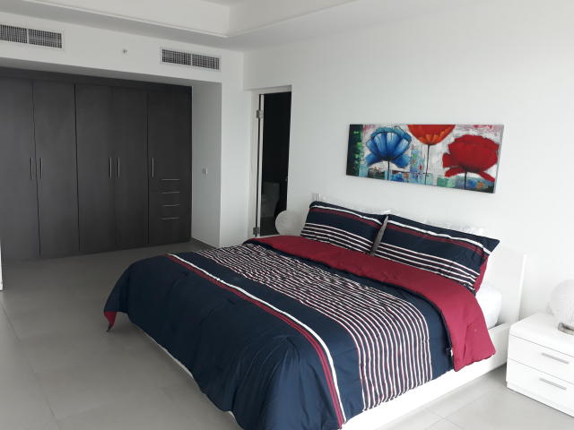   apartamento en venta en avenida balboa amoblado