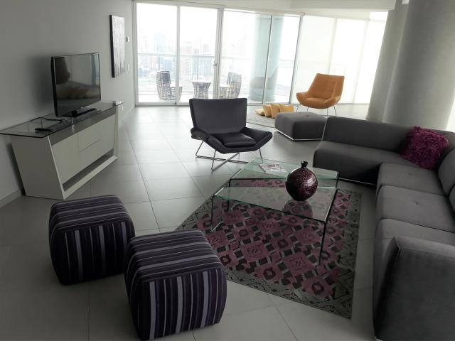   apartamento en venta en avenida balboa amoblado