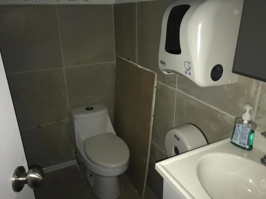 Alquiler local comercial av balboa #17-3268 cs — 3