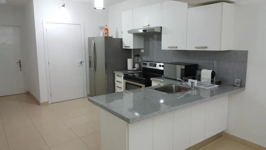 Se alquila fresco apartamento en avenida balboa #17-2281 lf — 5