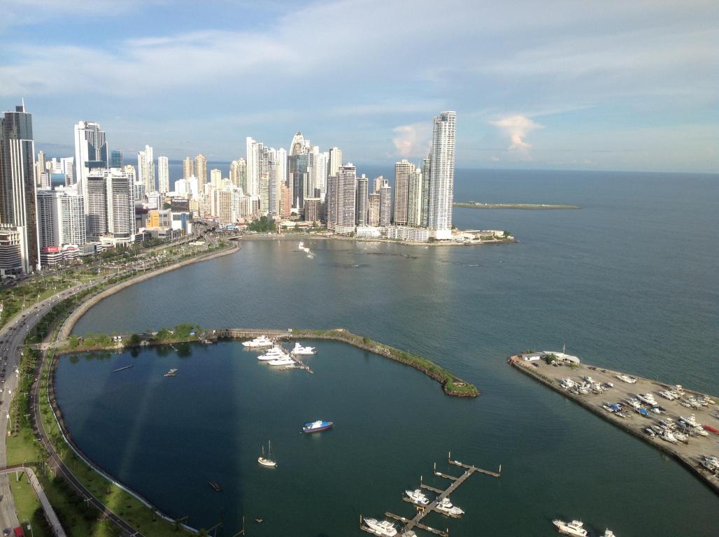 Alquiler de apartamento avenida balboa  panamÃ¡,  lha 16-1994