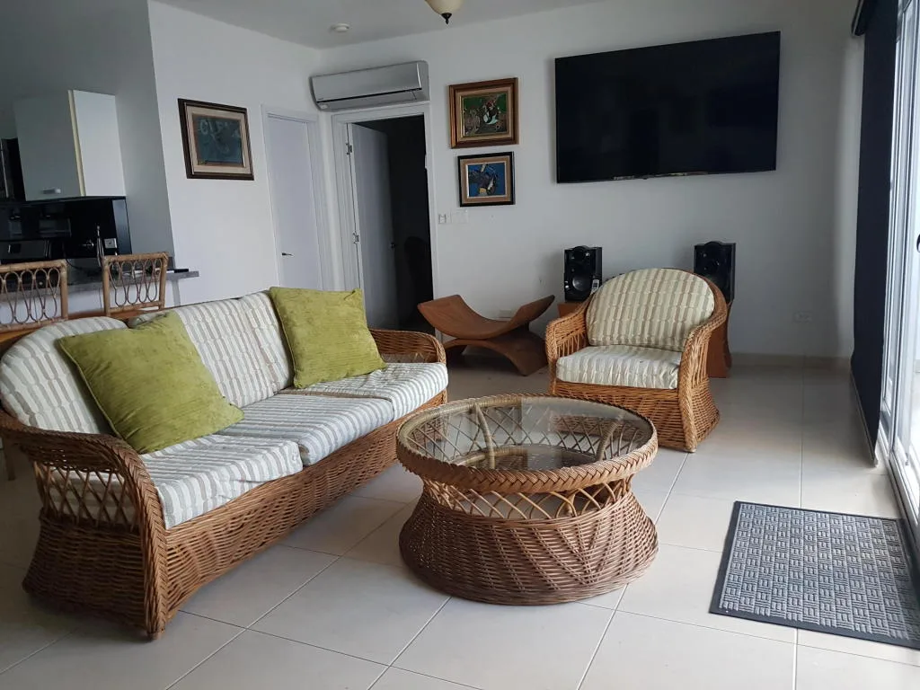 Apartamento en alquiler en avenida balboa  panama lha 17-4330 — 4