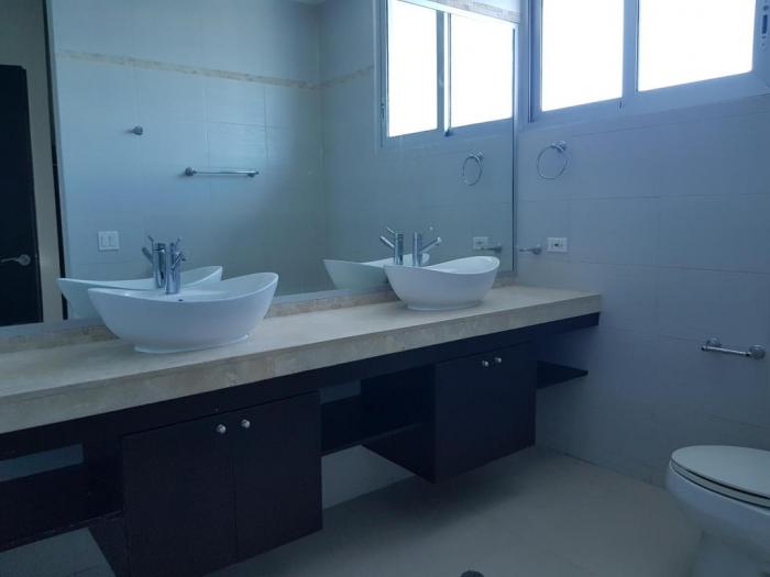   apartamento en venta en avenida balboa 17-5889