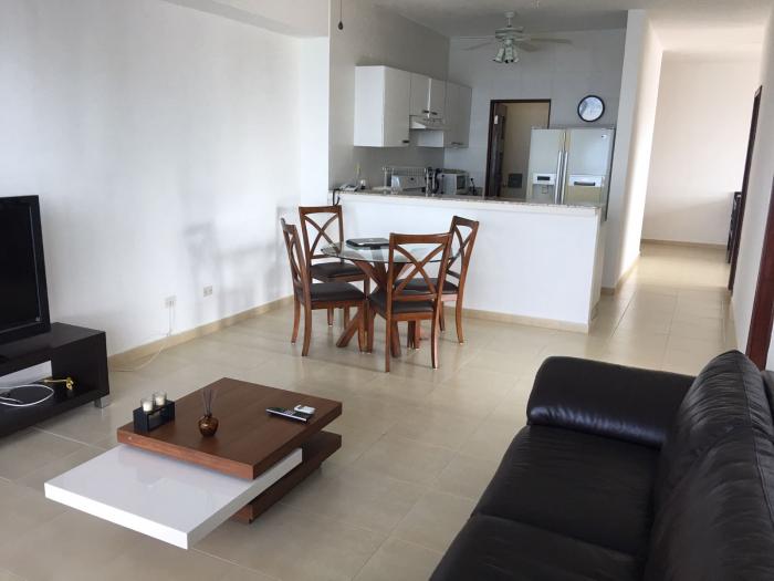 I rent beautiful apartment grandbay in avenida balboa