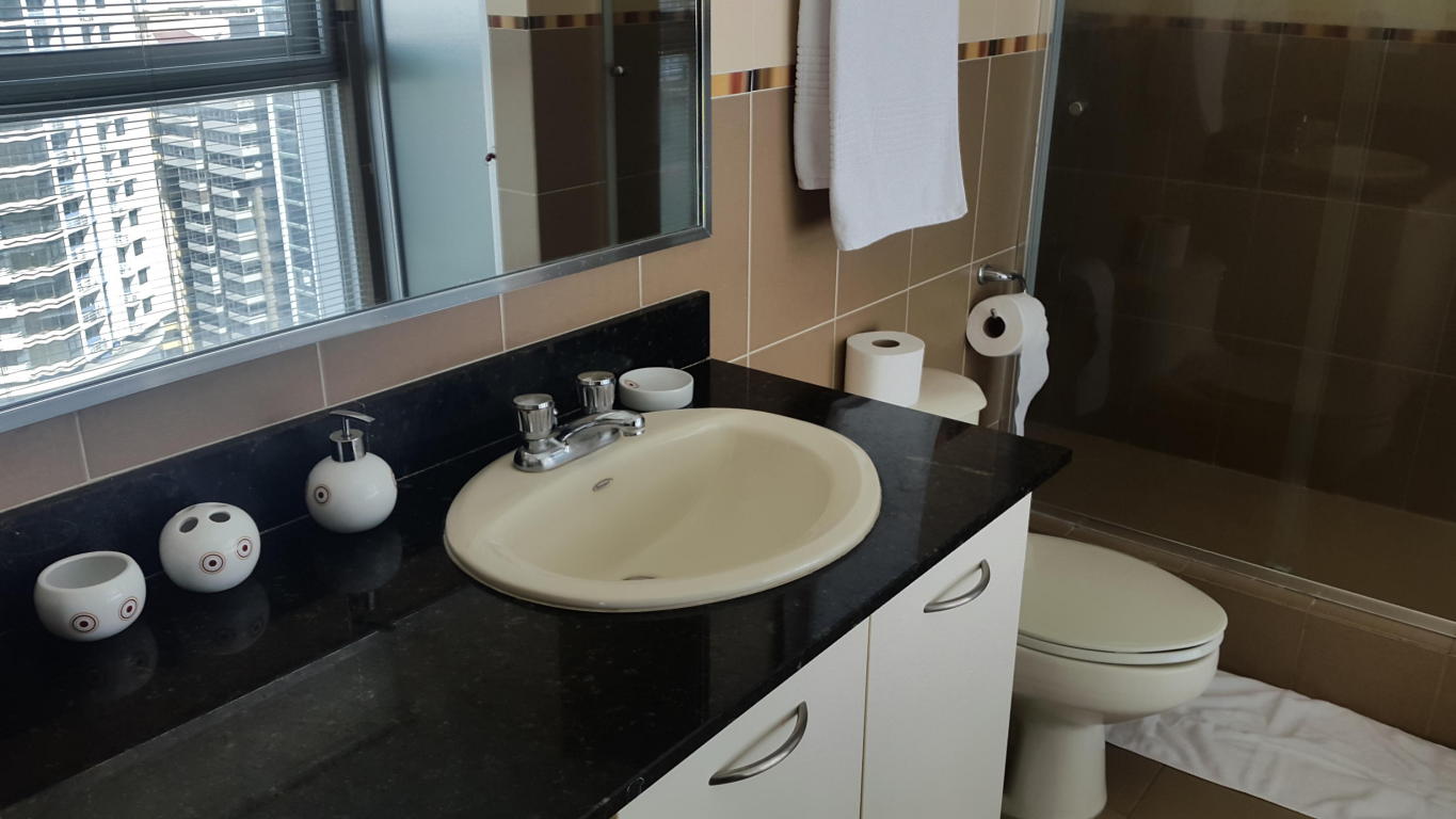 Apartamento en alquiler en avenida balboa panama asj 17-1313