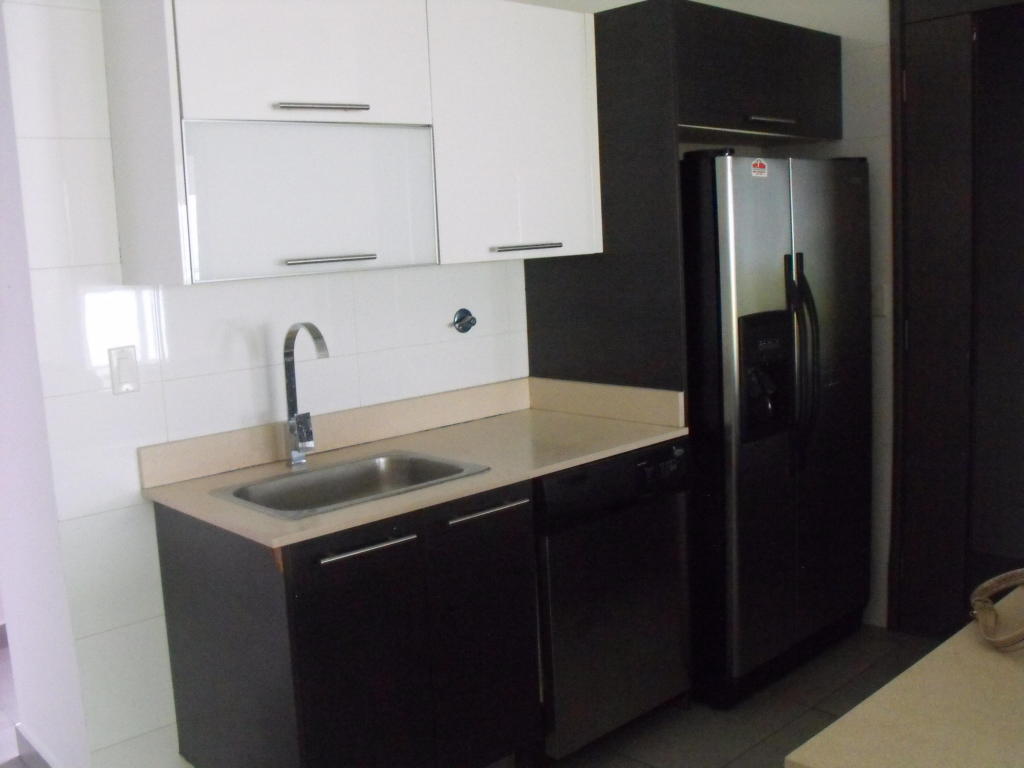 Alquiler de apartamento en avenida balboa panama  kw 17-5959