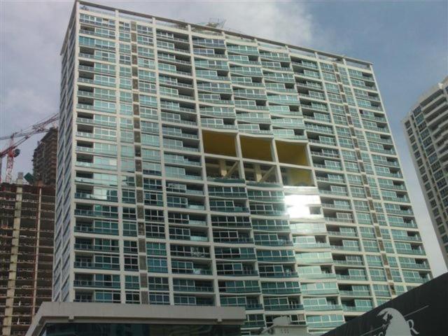 Opportunity apartment for rent avenida balboa, 101 mts ais.