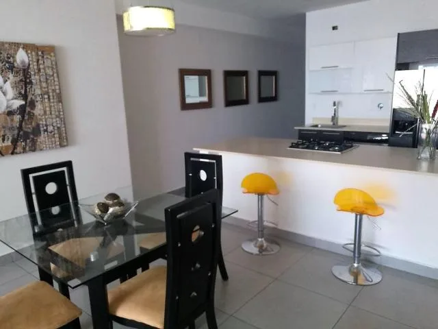 17-4840. oportunidad unica. venta de apartamento en av. balboa. mh — 3