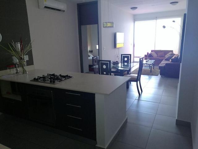 17-4840. oportunidad unica. venta de apartamento en av. balboa. mh