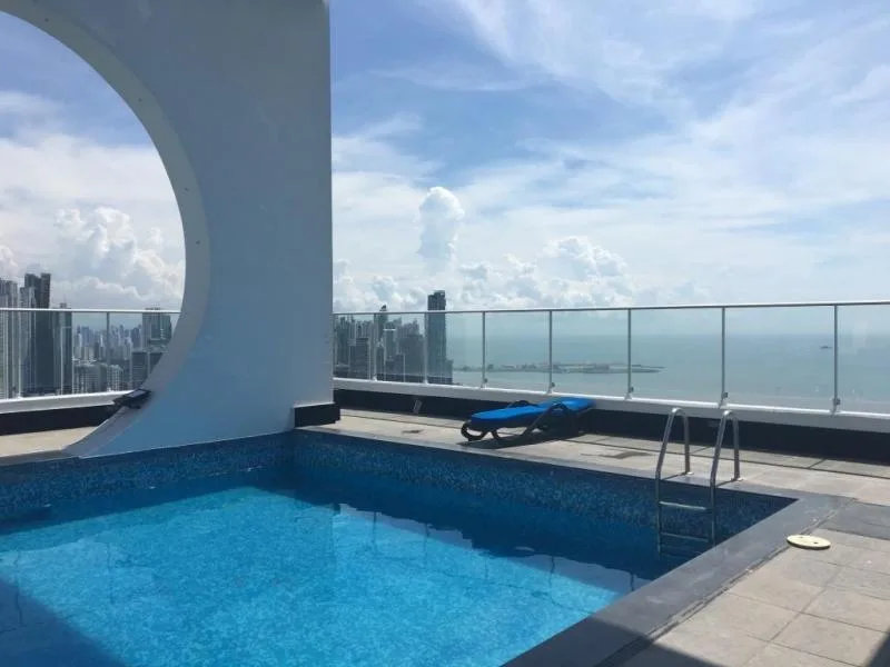 Oportunidad apartamento en alquiler avenida balboa, 128 mts  ais. — 2