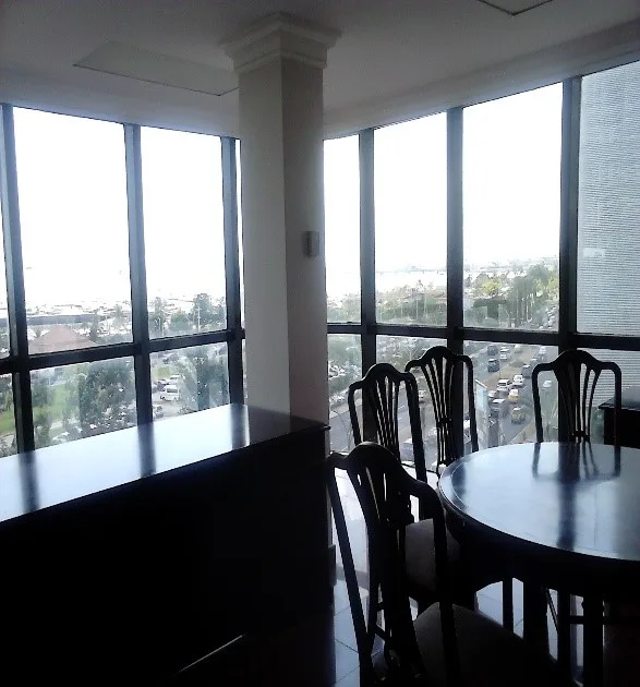 Se alquila oficina  de 200 mÂ² avenida balboa $3700.00usd — 3