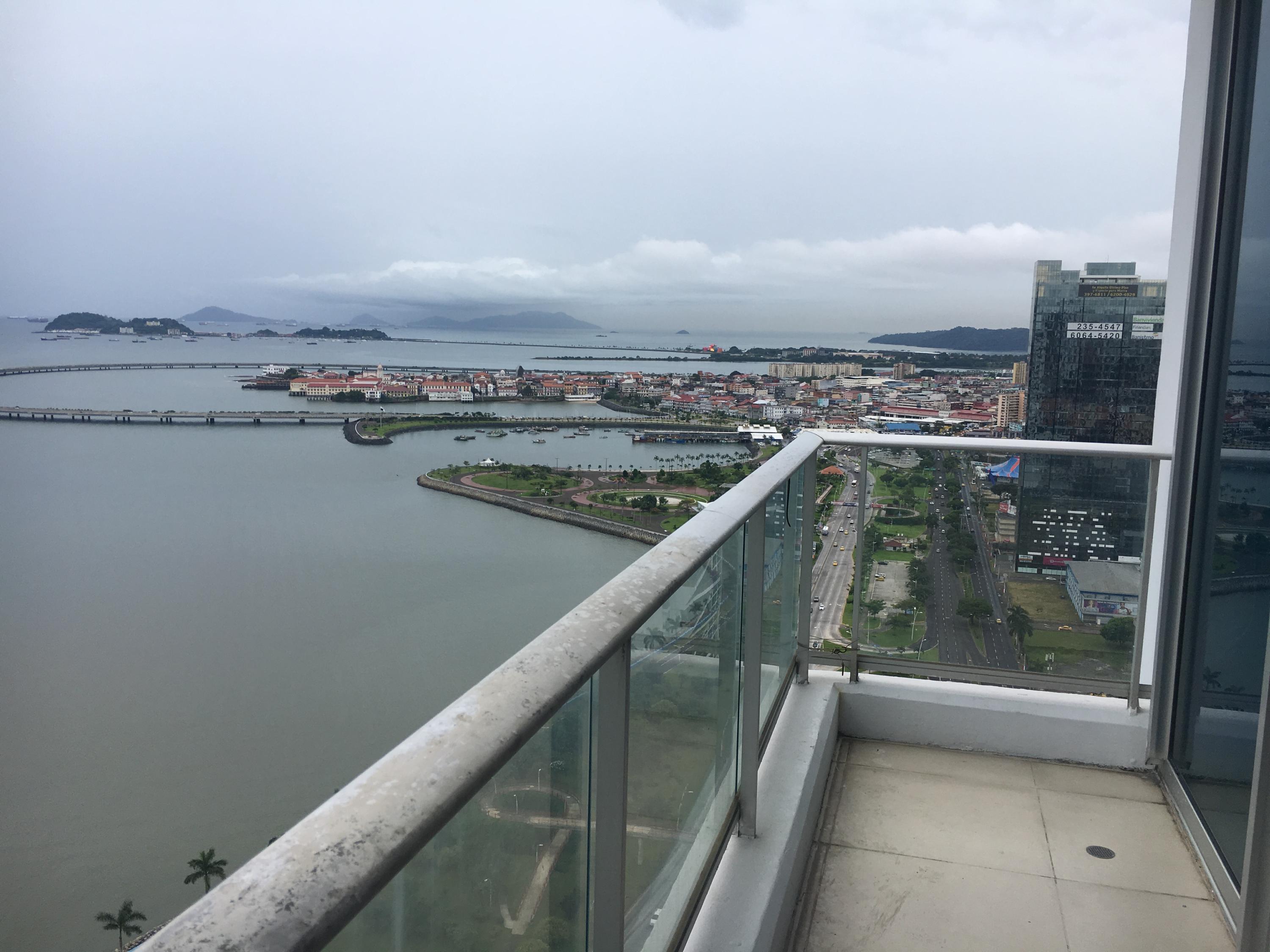 Furnished apartment for rent avenida balboa 2 bedrooms