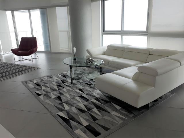 17-5136. en venta exclusivo apartamento en avenida balboa. mh
