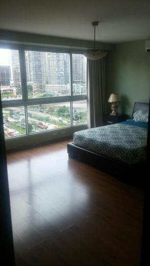 Se alquila apto en ph bayfront 1 rec amoblado $1300