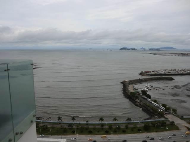 Comfortable apartment for rent in av. balboa - jg mls 17-6639