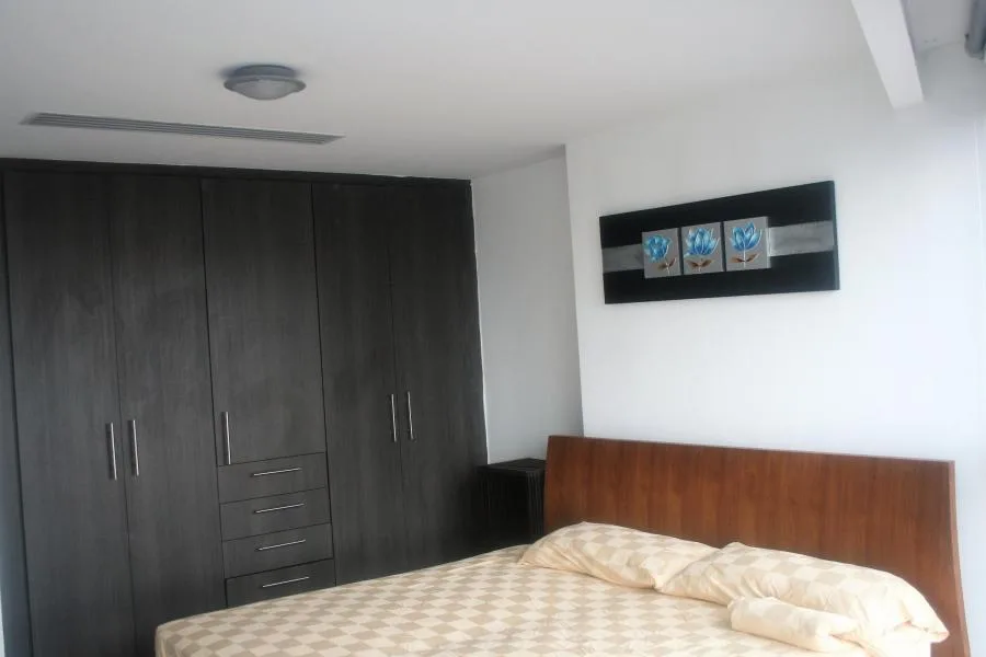 Rentahouse vende apartamento de 151mts en avenida balboa ais.  — 5